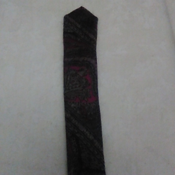 Vintage Liberty of London Necktie - Picture 6 of 6
